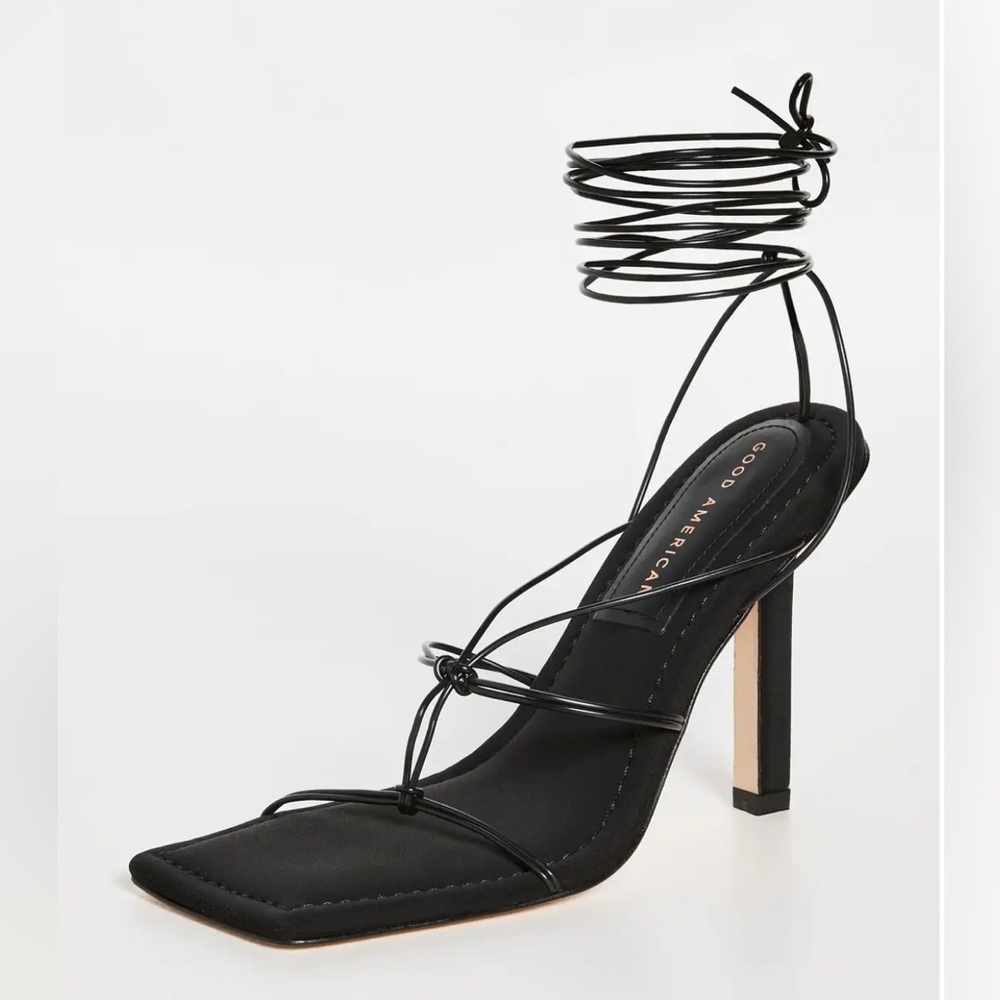 NWB GOOD AMERICAN Caged Slanted Sandal - Size 7